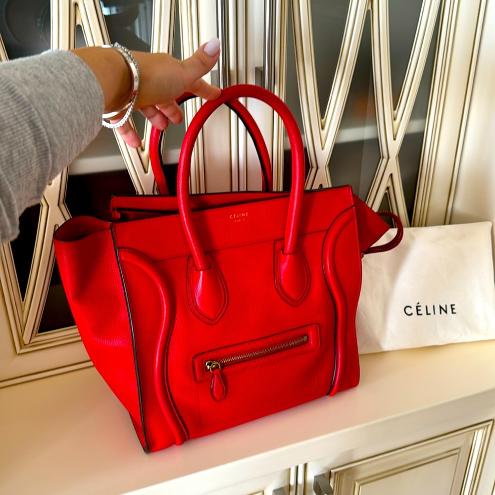 RED CELINE MICRO LUGGAGE HANDBAG IN DRUMMED CALFSKIN.